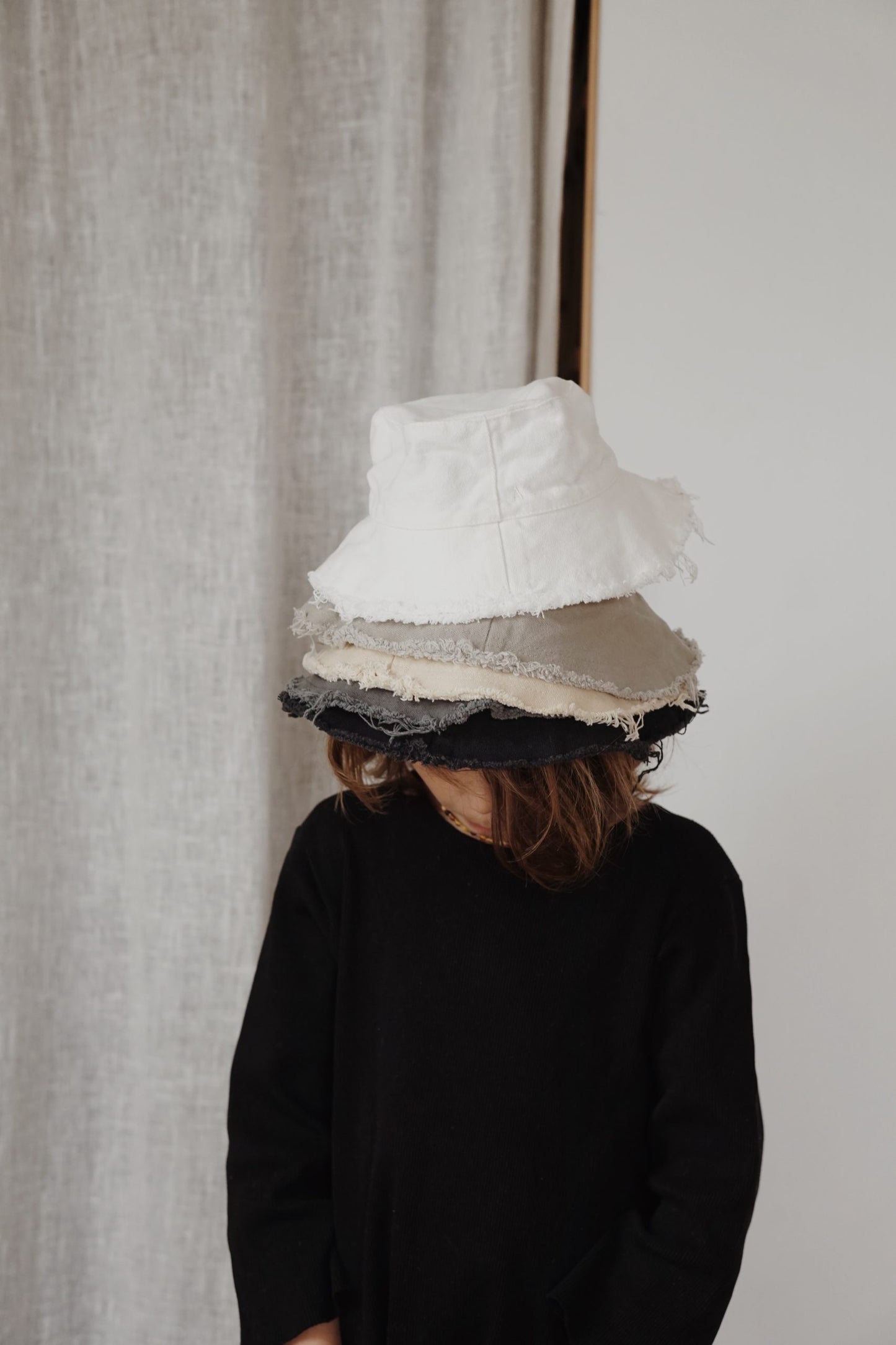 BUCKET HAT