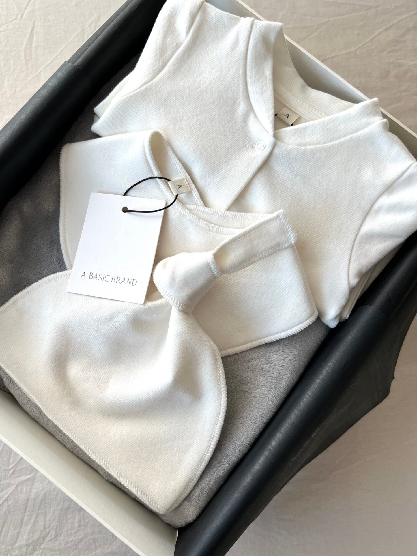 BABY BIB L